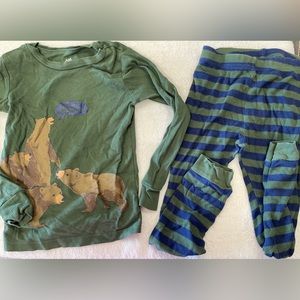 Boys pajamas size 5